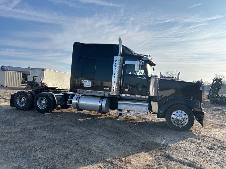2005-western-star-4900-image-6