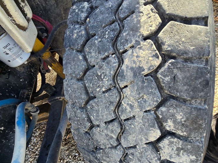 2005-caterpillar-c9-image-25