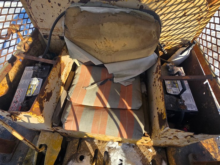 caterpillar-d6b-image-34