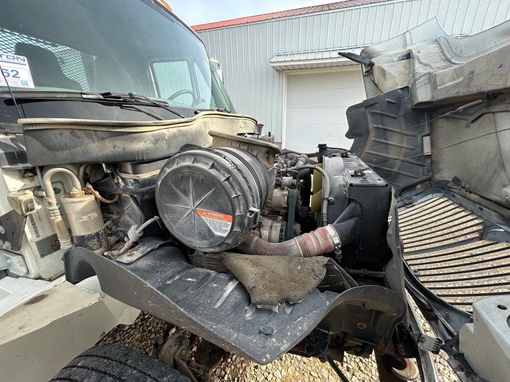 2007-international-durastar-4300-image-44