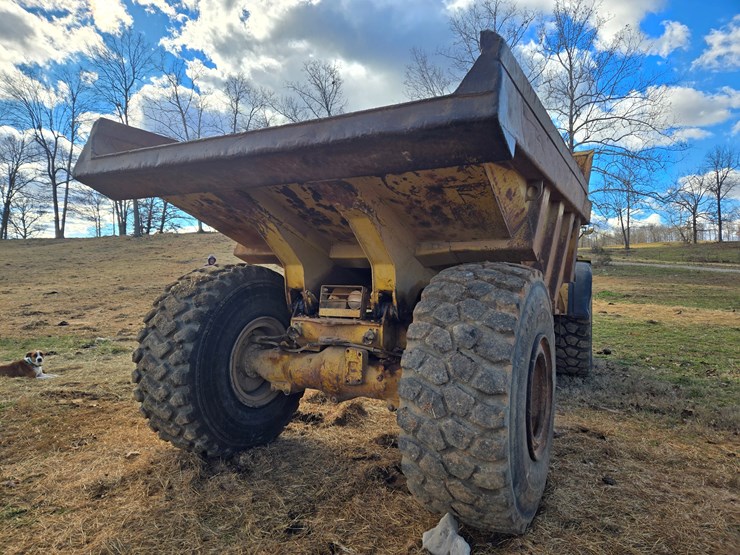 caterpillar-d25c-image-19