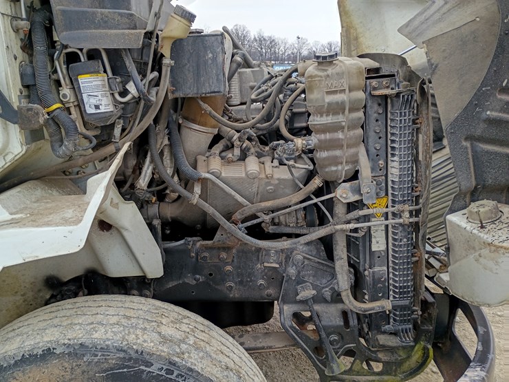 2011-international-transtar-8600-image-24