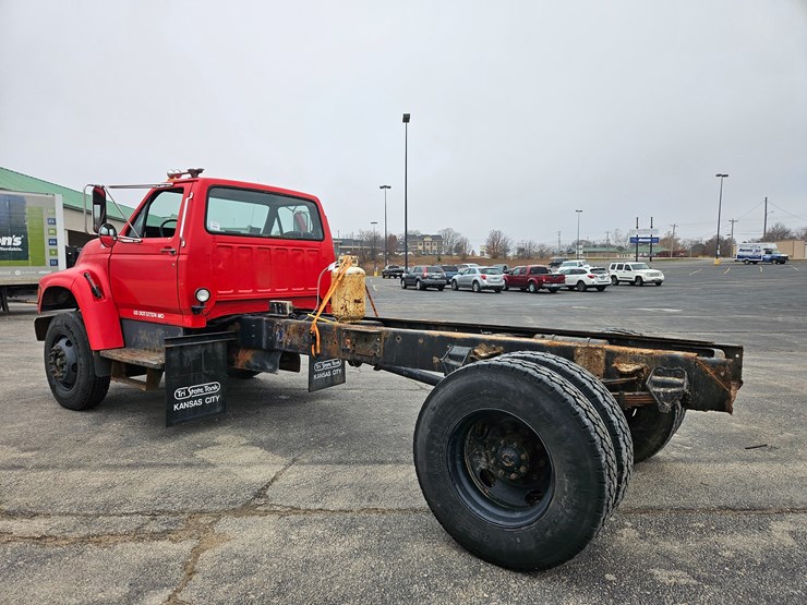 1998-ford-f700-image-9