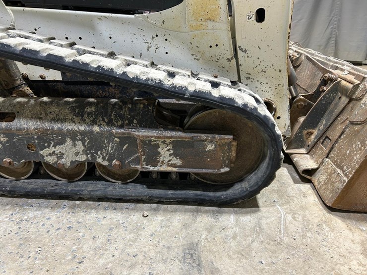 2017-bobcat-t590-image-15