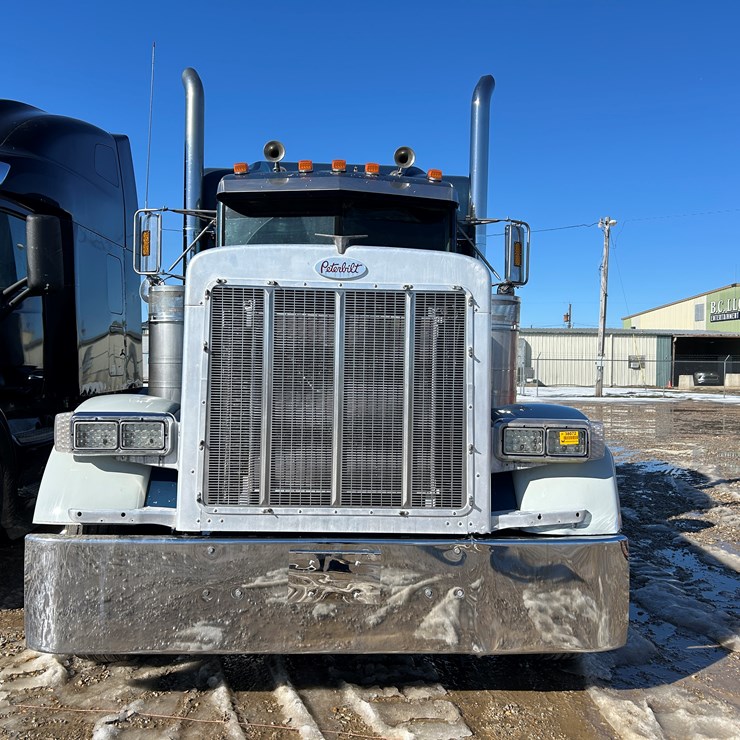 1997 PETERBILT 379