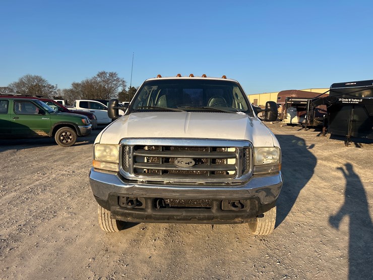 2003-ford-f550-image-2