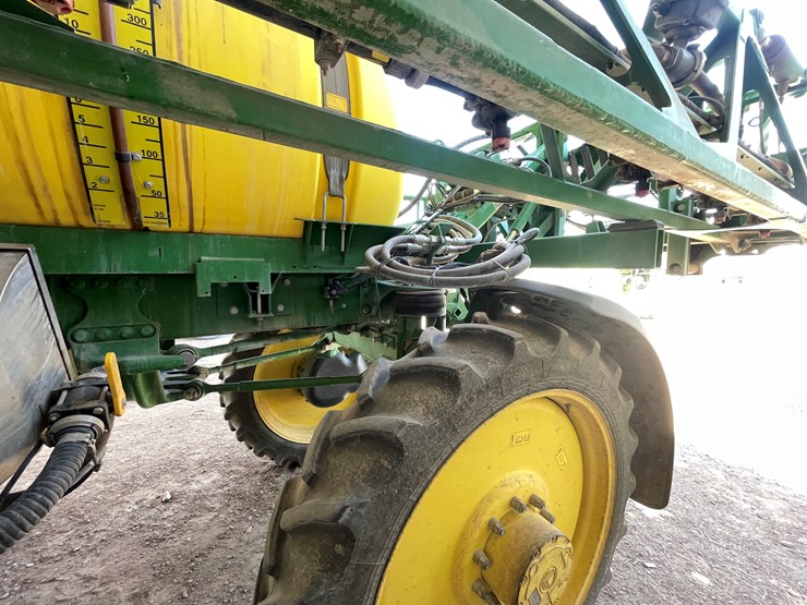 2019-john-deere-r4023-image-9