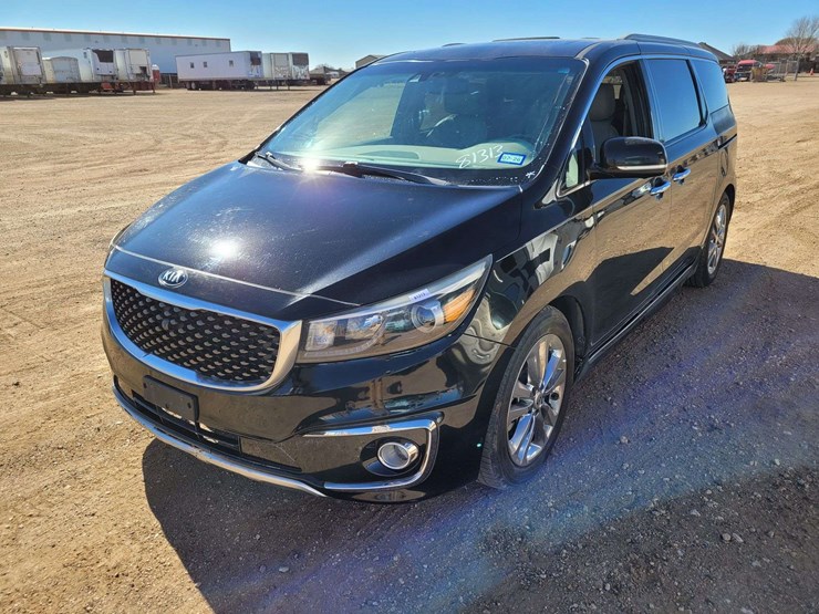 2016-kia-sedona-image-1