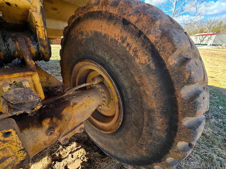 caterpillar-d25c-image-83