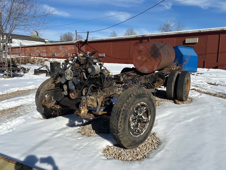 1984-ford-f700-image-110