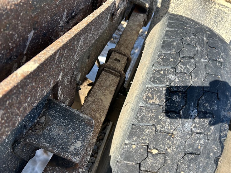 1984-ford-f700-image-47