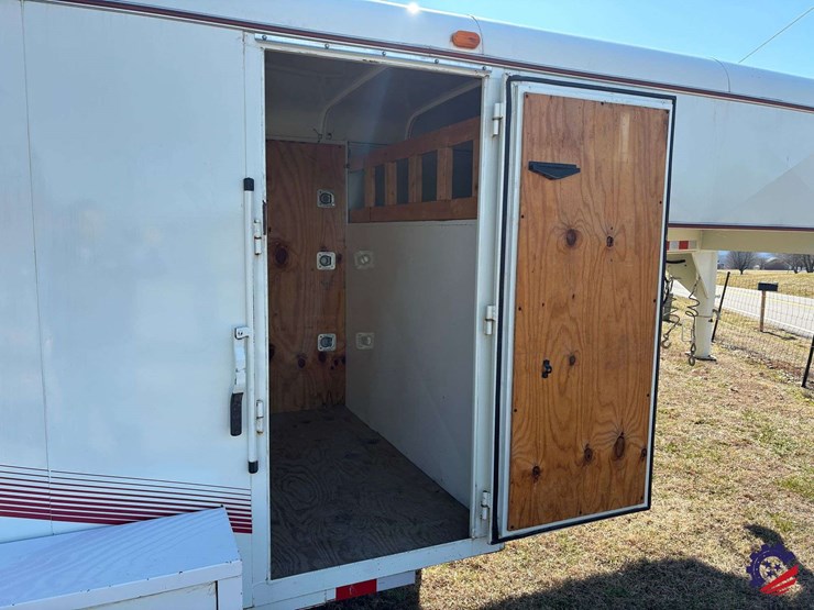 2007-delta-t/a-enclosed-gooseneck-trailer-image-61