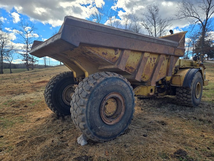 caterpillar-d25c-image-21