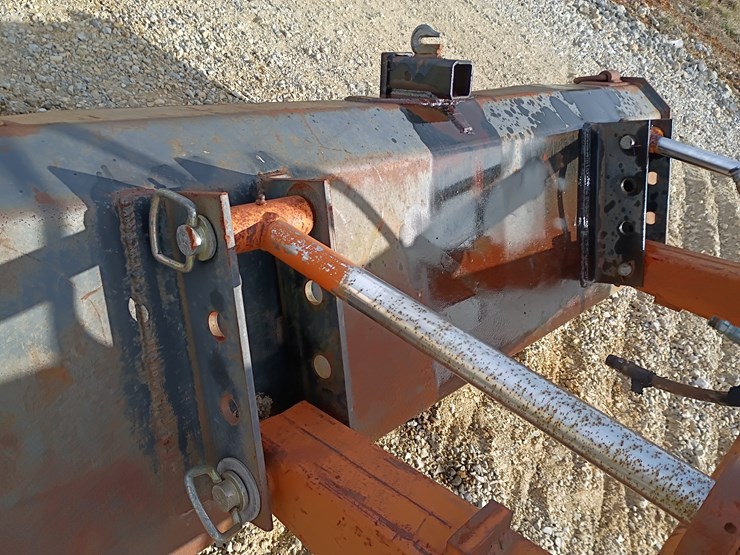 massey-ferguson-246-image-9