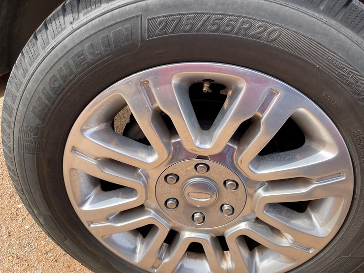 2013-ford-expedition-limited-image-24