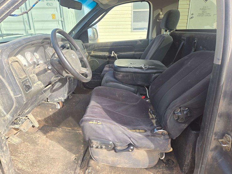 2004-dodge-ram-1500-image-19