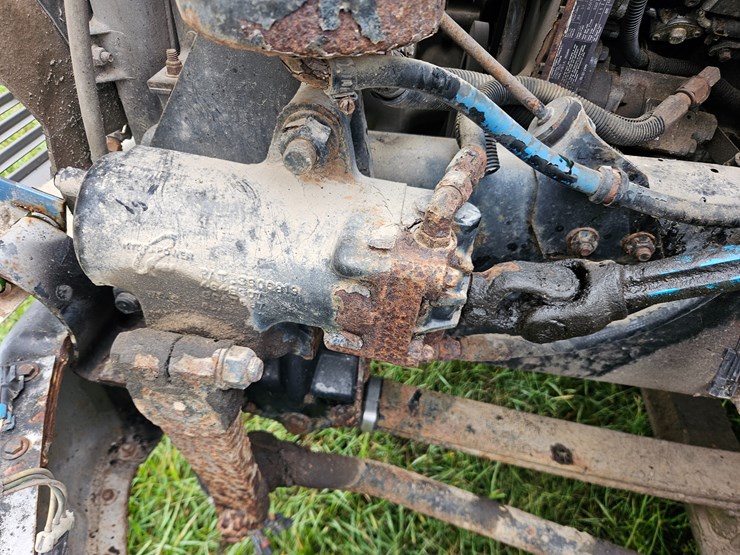 1999-freightliner-fl70-image-33