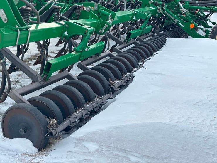 2015-john-deere-1835-image-23