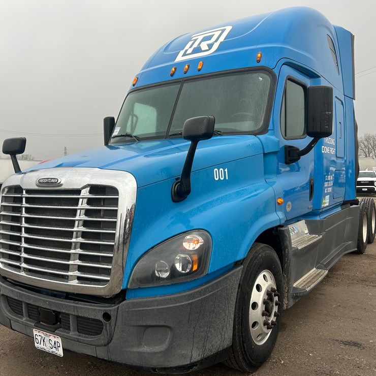 2015 FREIGHTLINER CASCADIA 125