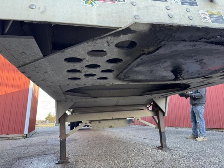 2014-wilson-hopper-bottom-image-14