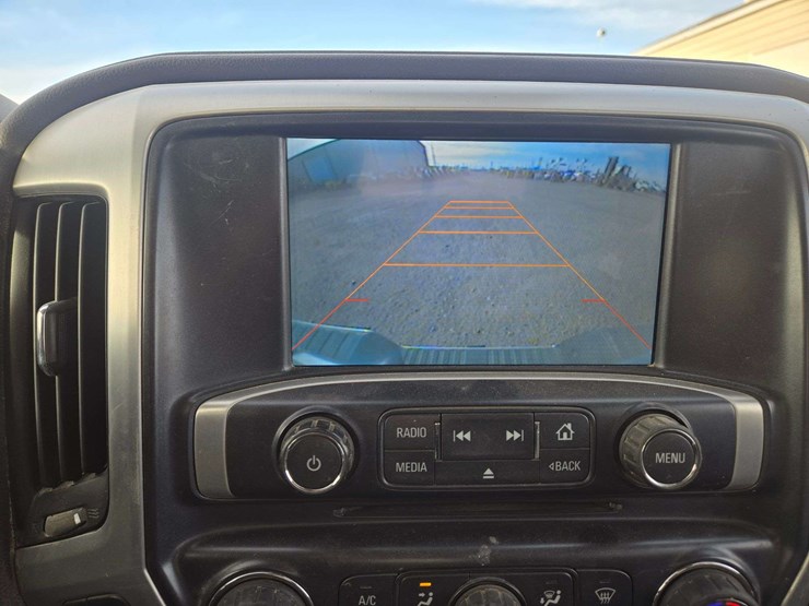 2015-gmc-sierra-1500-slt-image-15