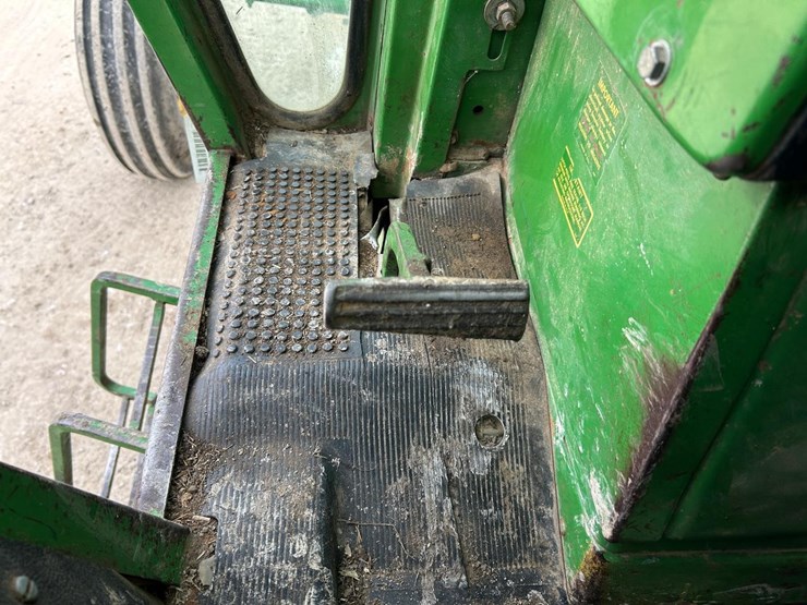 john-deere-4320-image-21