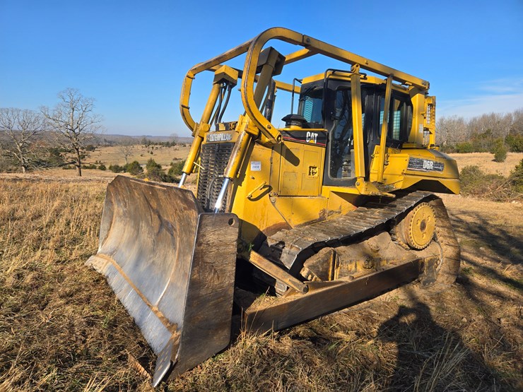 2002-caterpillar-d6r-image-3