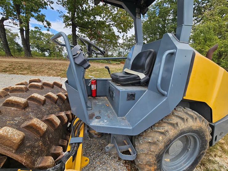 2020-dynapac-ca1300d-image-27