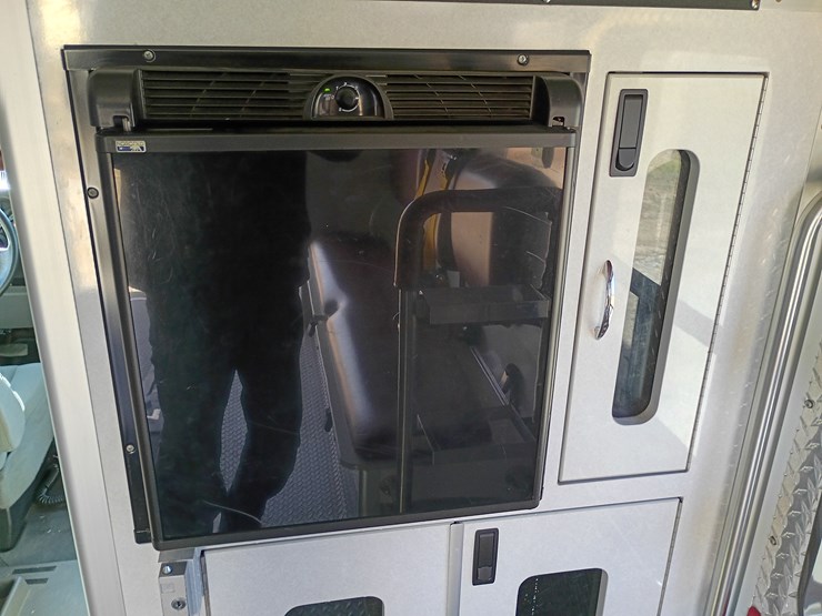 2009-ford-e450-image-82