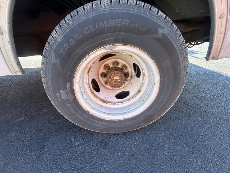 2006-ford-e450-image-47