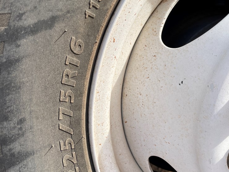 2009-ford-e350-image-41