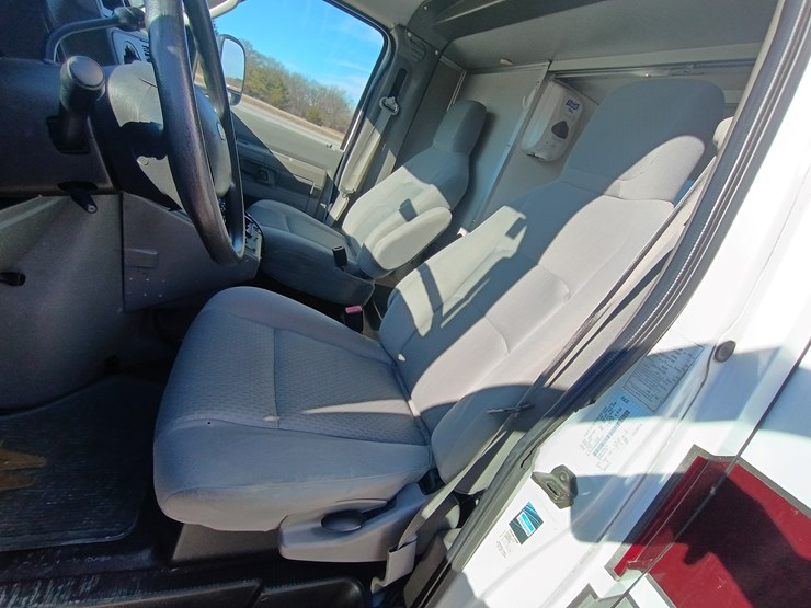 2009-ford-e450-image-32