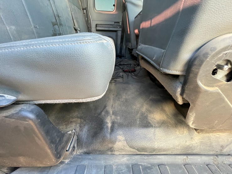 2013-ford-f450-image-121