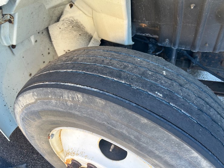 2010-international-durastar-4300-image-35