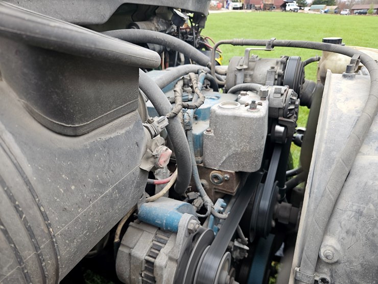 2002-international-durastar-4400-image-43