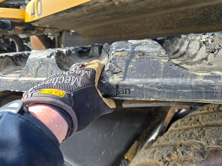 2003-challenger-mt855-image-40