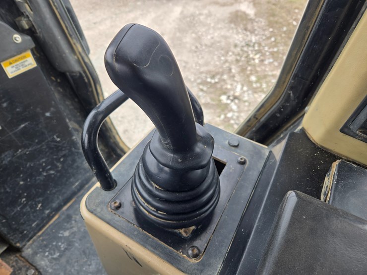 2002-caterpillar-963c-image-65