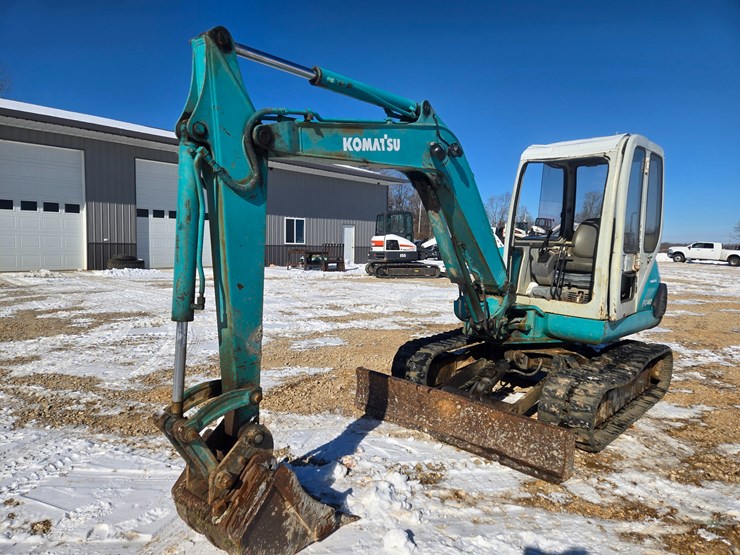 komatsu-pc40-image-5