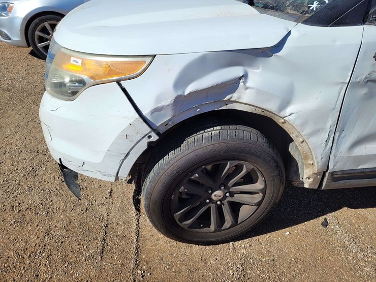 2014-ford-explorer-image-10