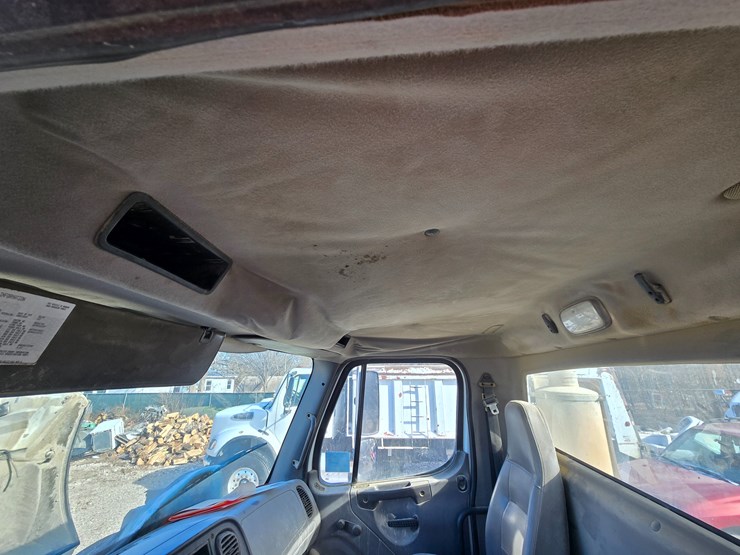 2005-caterpillar-c9-image-41