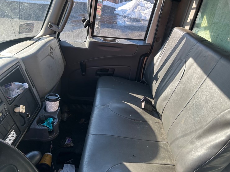 2013-international-durastar-4300-image-58