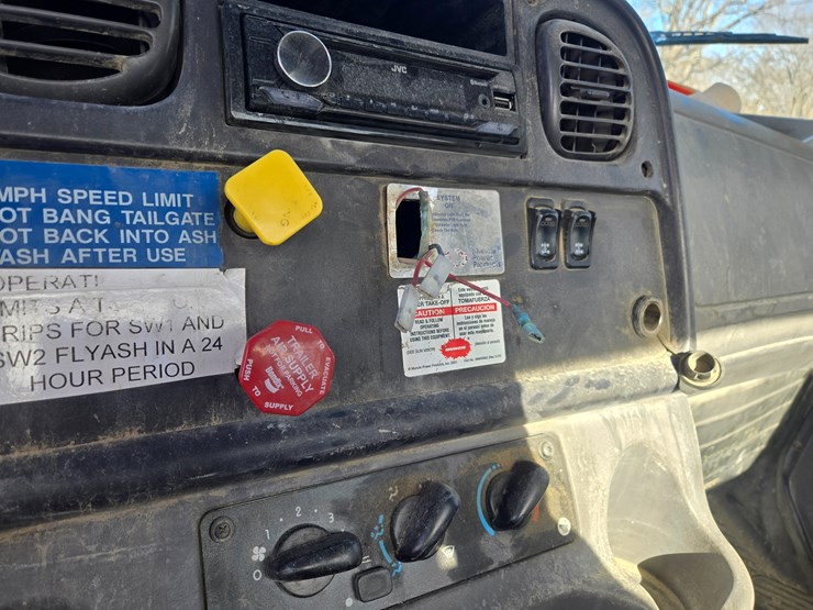 2005-caterpillar-c9-image-47