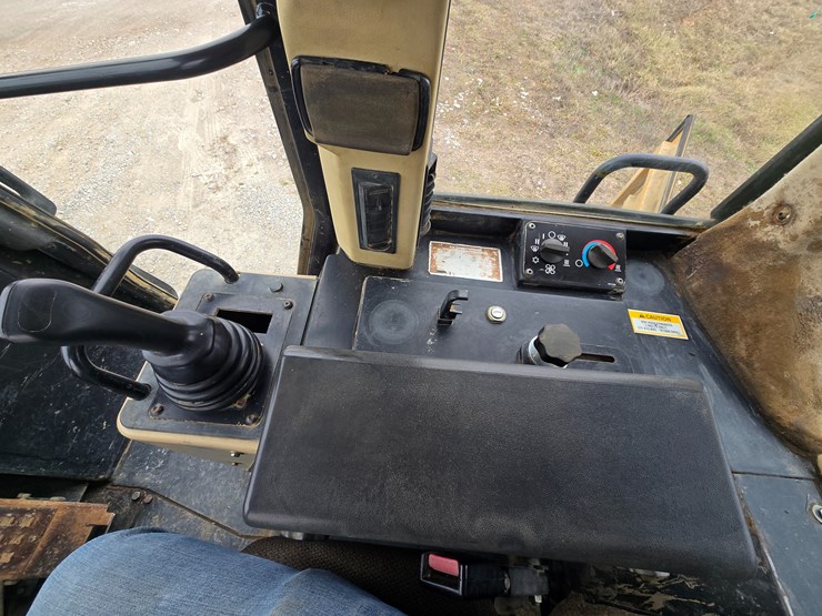 2002-caterpillar-963c-image-63