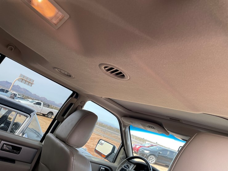 2013-ford-expedition-limited-image-29