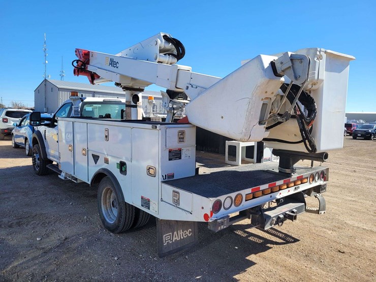 2019-ford-f550-image-15