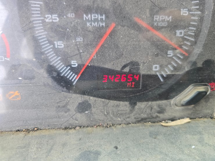 2012-caterpillar-660-image-106