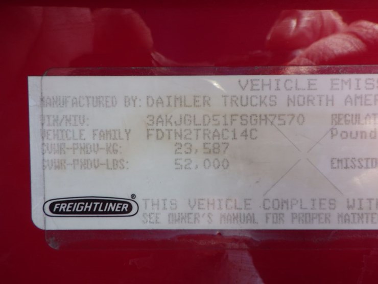 2015-freightliner-cascadia-125-image-24