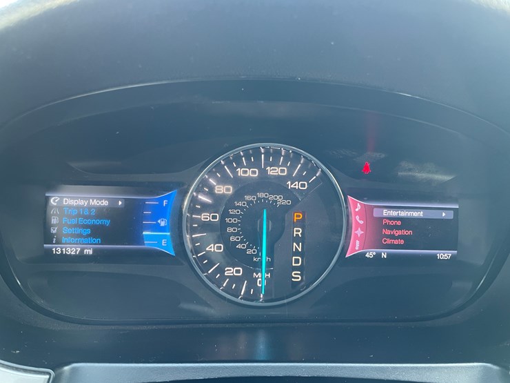 2013-ford-edge-image-21