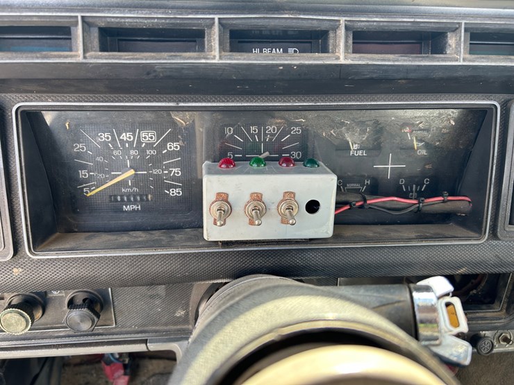 1984-ford-f700-image-97