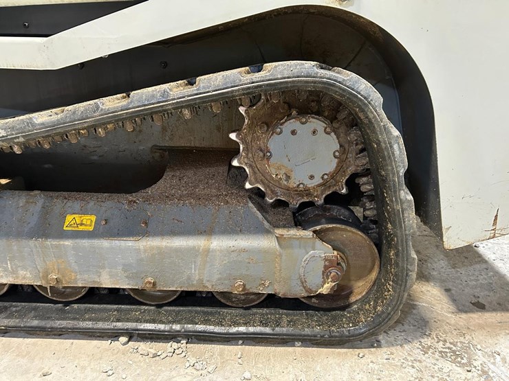 2022-takeuchi-tl8r2-image-19